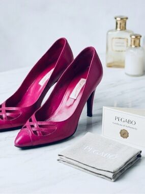Women's Pink Leather Pointed-Toe Pumps